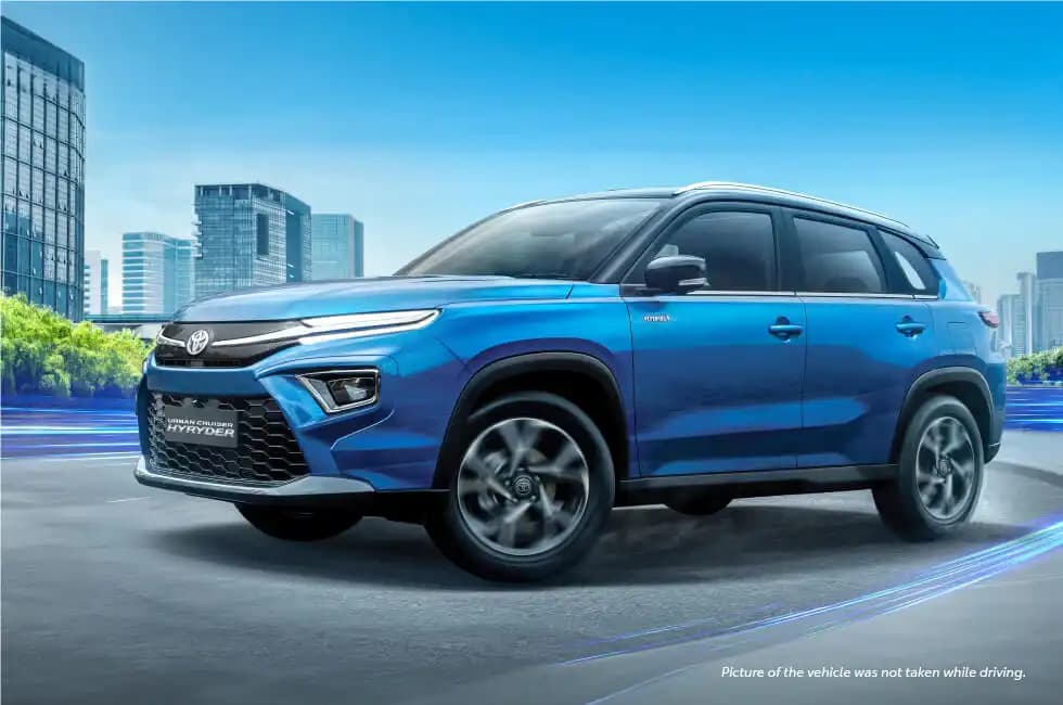Toyota Urban Cruiser Hyryder exterior 1